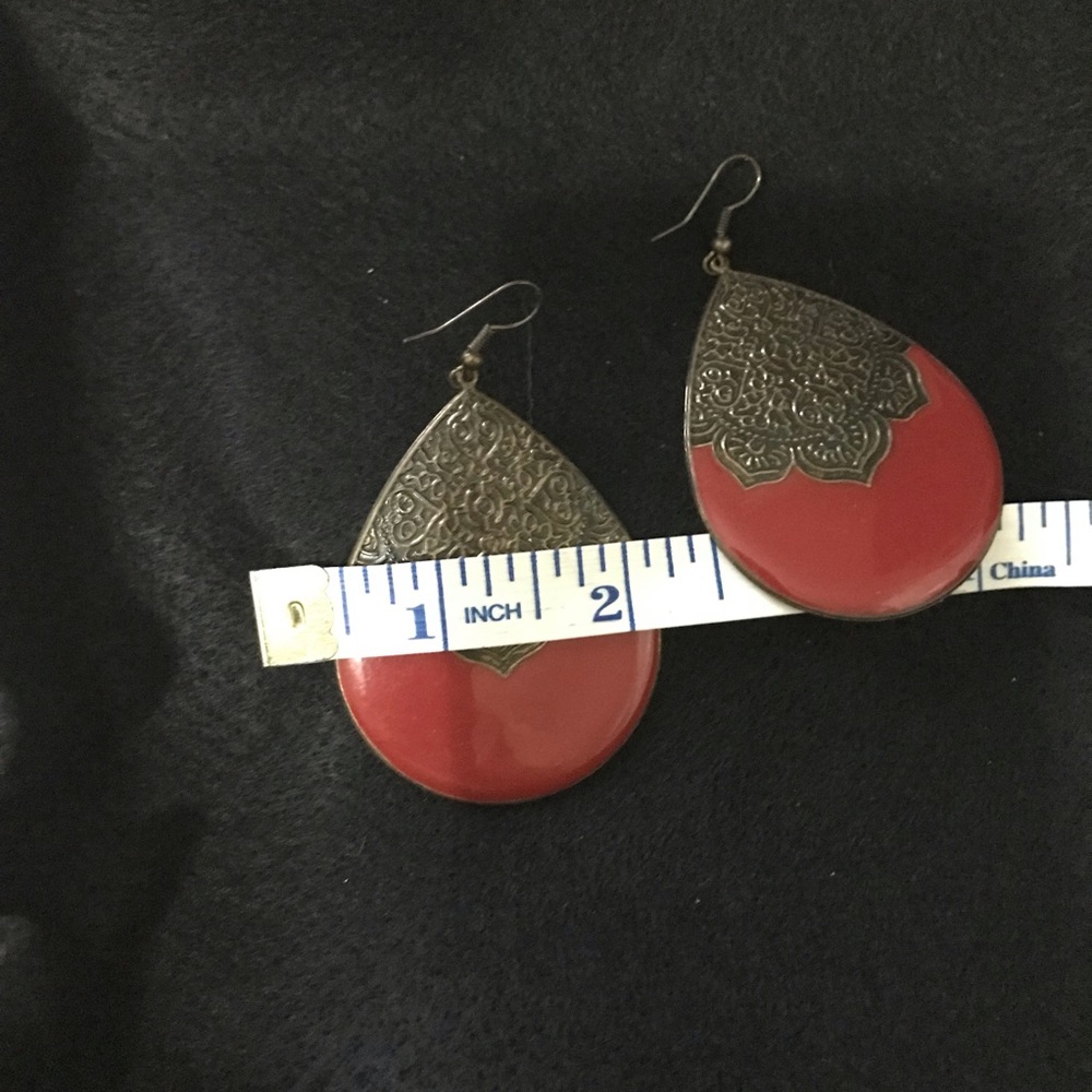 Teardrop Dangle Earrings with Antiqued Filigree